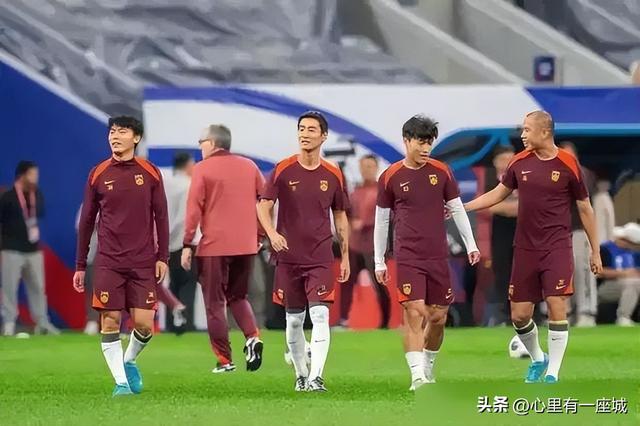 正式确认！国足传来坏消息：北京国安遭重创，球迷质疑声一片