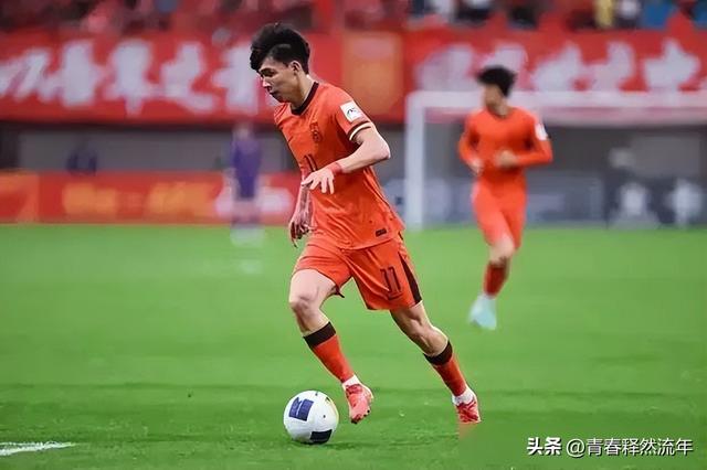 绝了！国内媒体曝出争议猛料：国足成为大笑话，伊万遭质疑
