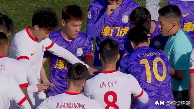 随着国安1-1蓉城，泰山4-3逆转，中超最新积分榜出炉，大连首胜！