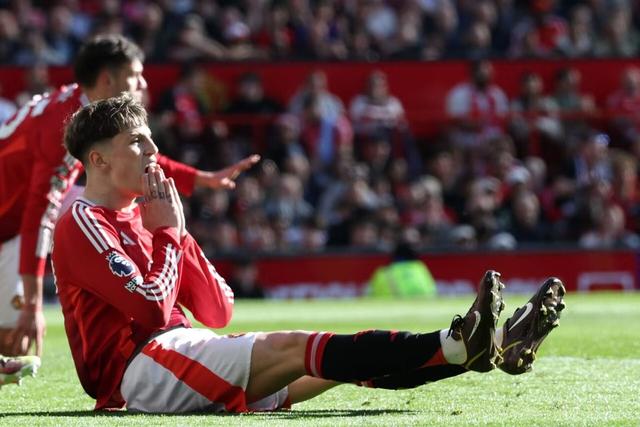 英超丨曼联0-0闷平曼城！埃德森奥纳纳神扑救主