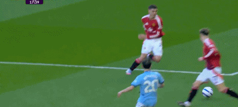 英超丨曼联0-0闷平曼城！埃德森奥纳纳神扑救主