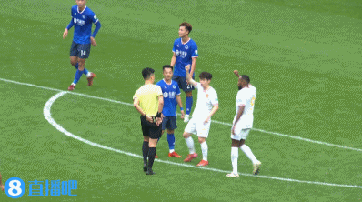 中甲-重庆铜梁龙3-0十人深圳青年人 向余望破门麦思劲直红被罚下