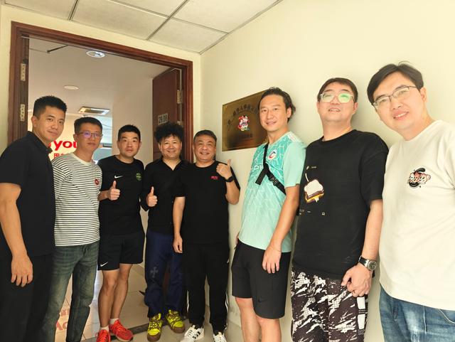 增强当地华人华侨凝聚力 一带一路足联胡志明市联络处成立