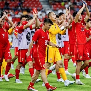 国足未来晋级前景并非一片暗淡！未来两连胜就稳获附加赛资格